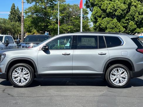 New 2026 GMC Acadia Elevation w/ Elevation Premium Package AWD/4WD image 8