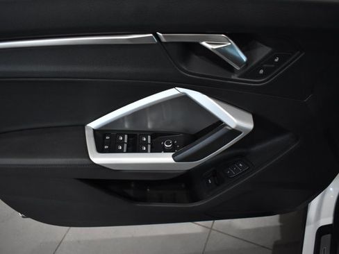 Used 2023 Audi Q3 2.0T Premium image 32