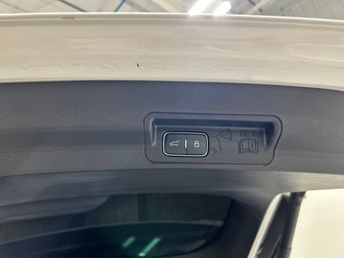 Certified 2023 Ford Explorer XLT w/ Equipment Group 202A AWD/4WD image 29