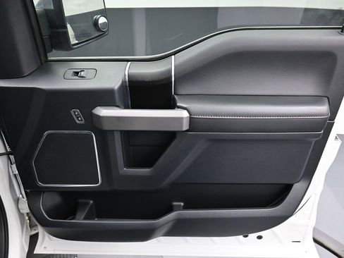 Used 2020 Ford F150 Platinum w/ Equipment Group 701A Luxury image 45