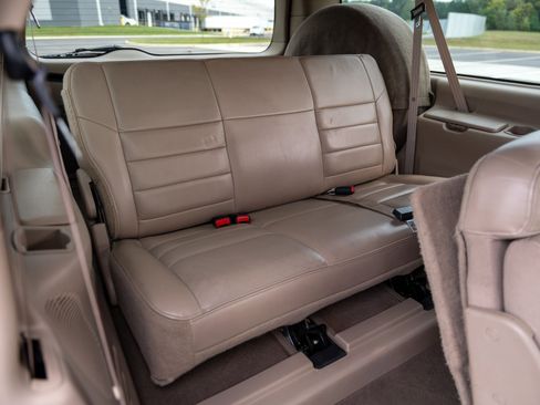 Used 2002 Ford Excursion Limited image 40