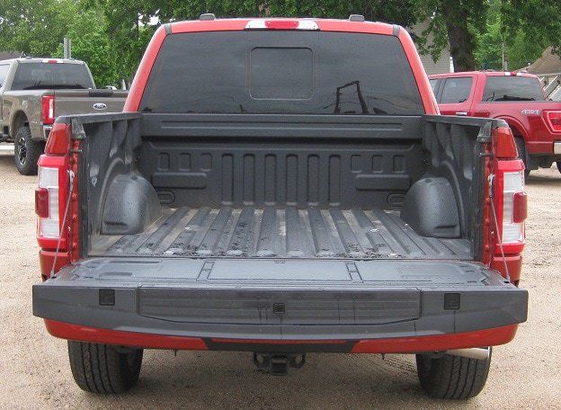 Used 2023 Ford F150 Lariat AWD/4WD image 5