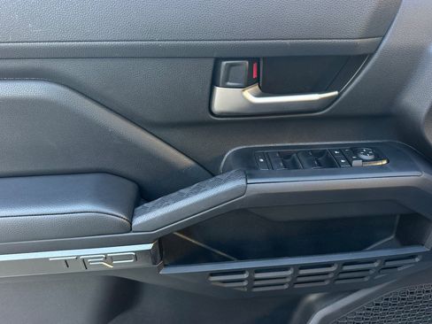 Used 2024 Toyota Tacoma TRD Sport image 26