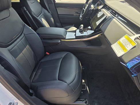 New 2026 Land Rover Range Rover Sport Dynamic SE AWD/4WD image 3