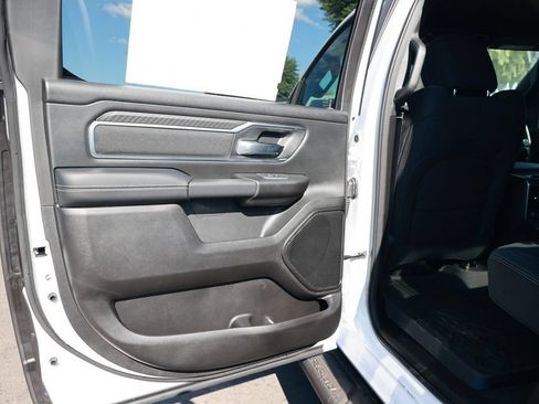 New 2026 RAM 1500 4x4 Crew Cab image 32