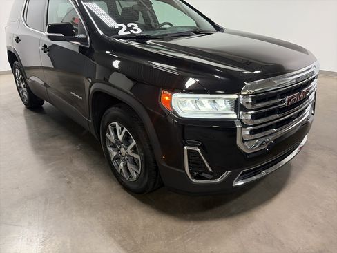Used 2023 GMC Acadia SLT w/ Technology Package image 40