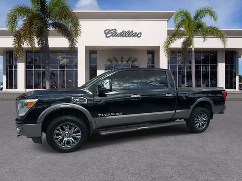 Used 2017 Nissan Titan Platinum Reserve image 7