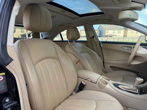 Used 2007 Mercedes-Benz CLS 550 image 17