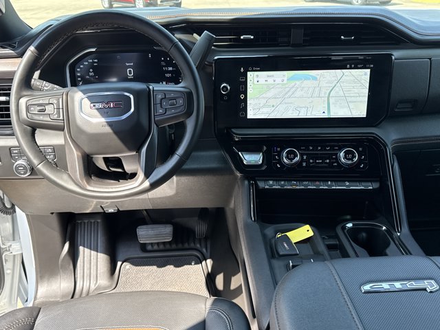 Used 2025 GMC Sierra 2500 AT4 AWD/4WD image 7