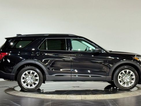 New 2026 Ford Explorer Active w/ Active Comfort Package AWD/4WD image 11