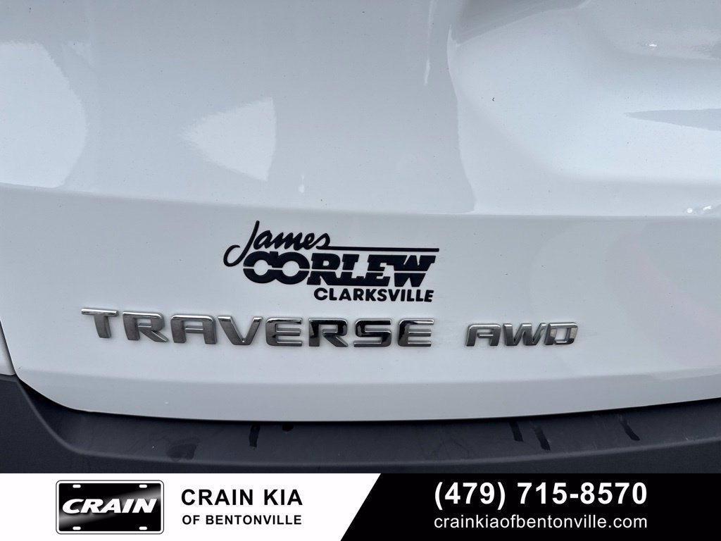 Used 2023 Chevrolet Traverse LT AWD/4WD image 9