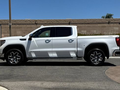 Certified 2023 GMC Sierra 1500 SLT w/ SLT Premium Package AWD/4WD image 7