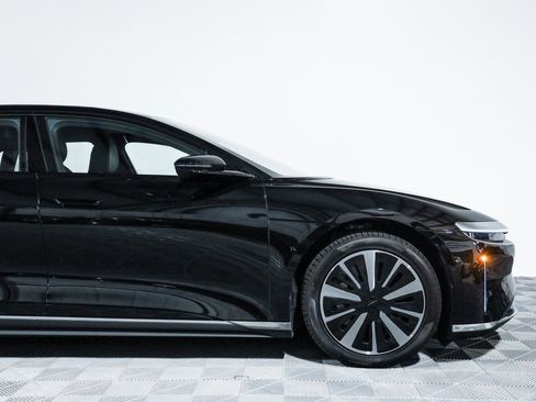 Used 2023 Lucid Air Pure image 3