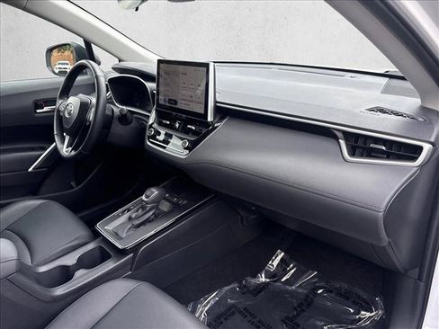 Certified 2026 Toyota Corolla Cross XLE AWD/4WD image 27