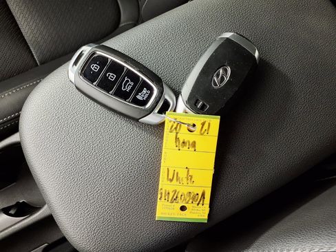 Used 2021 Hyundai Kona Limited w/ Cargo Package image 24