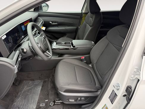 New 2025 Hyundai Tucson SEL image 10