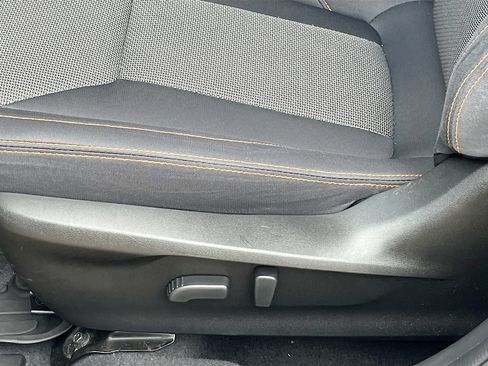 Used 2021 Subaru Crosstrek 2.0i Premium w/ Moonroof Package AWD/4WD image 19