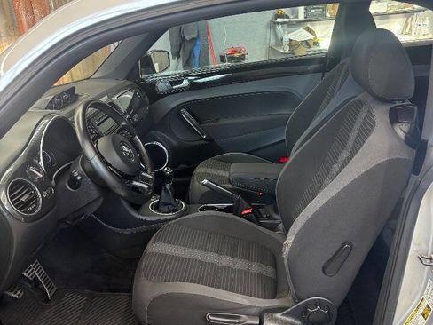 Used 2014 Volkswagen Beetle R-Line image 14