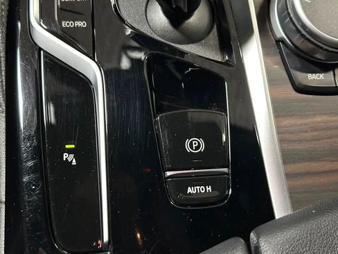 Used 2022 BMW 540i w/ M Sport Package RWD image 46