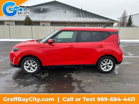 Used 2024 Kia Soul LX w/ Option Group 015 image 2