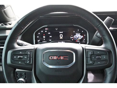 Used 2025 GMC Sierra 2500 AT4X AWD/4WD image 14