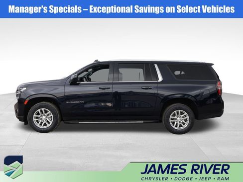 Used 2024 Chevrolet Suburban LT AWD/4WD image 2