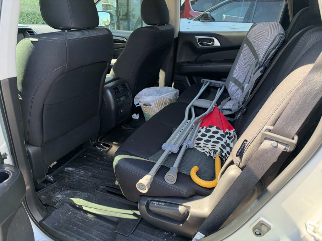 Used 2019 Nissan Pathfinder S FWD image 9