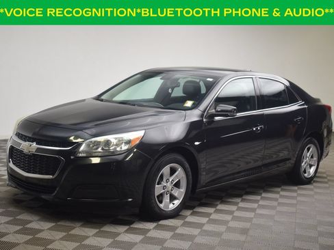 Used 2015 Chevrolet Malibu LT FWD image 2