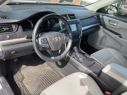 Used 2017 Toyota Camry SE image 14
