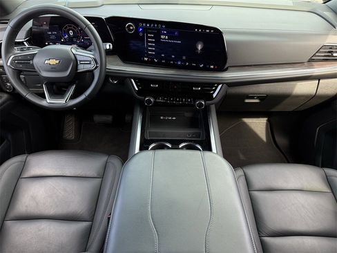 Certified 2025 Chevrolet Tahoe LT image 10