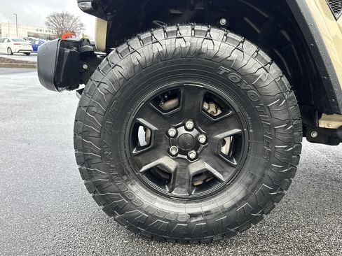 Used 2020 Jeep Gladiator Mojave image 13