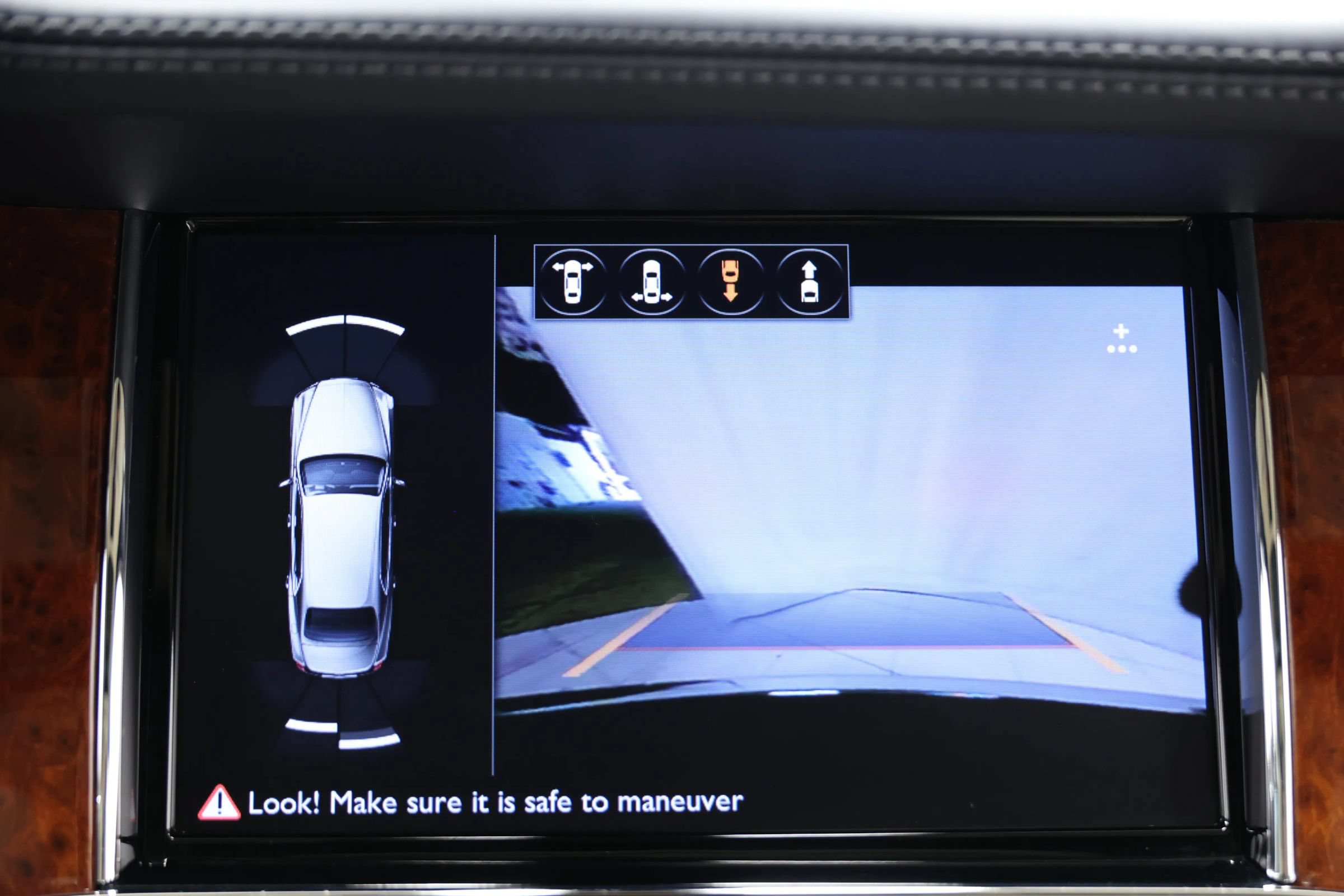 Used 2017 Bentley Mulsanne RWD image 43