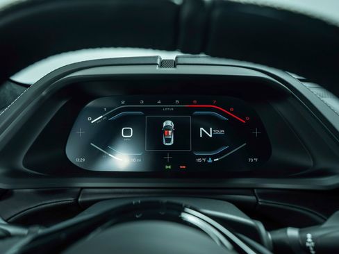 New 2025 Lotus Emira image 15