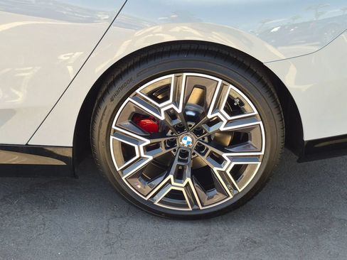 New 2027 BMW i5 eDrive40 w/ M Sport Package RWD image 30