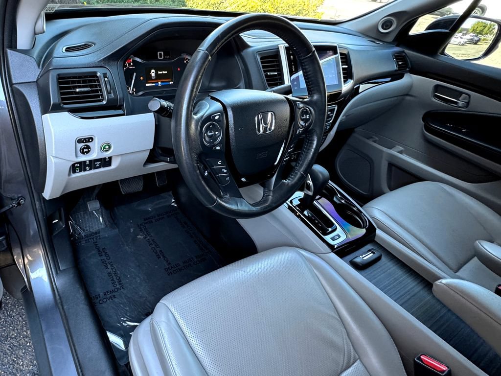 Used 2018 Honda Ridgeline RTL-E image 24
