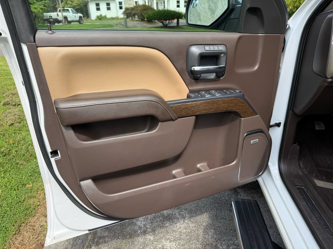 Used 2018 GMC Sierra 1500 Denali w/ Denali Ultimate Package AWD/4WD image 13
