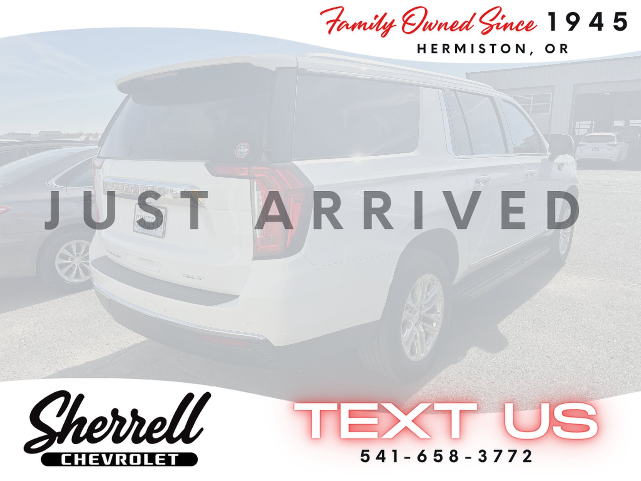 Used 2023 GMC Yukon XL SLT w/ SLT Premium Package AWD/4WD image 4