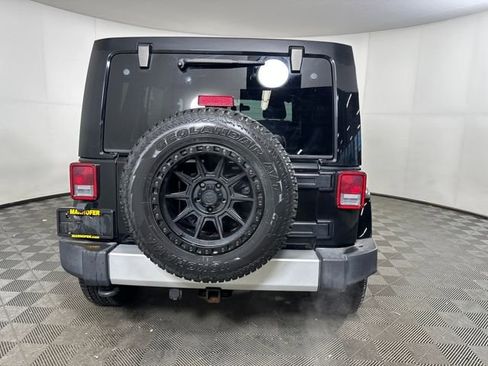 Used 2012 Jeep Wrangler Unlimited Sahara w/ Connectivity Group image 24