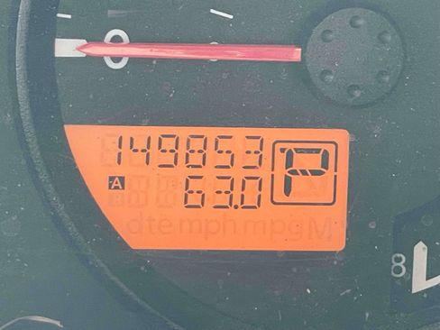 Used 2012 Nissan Frontier SV image 9