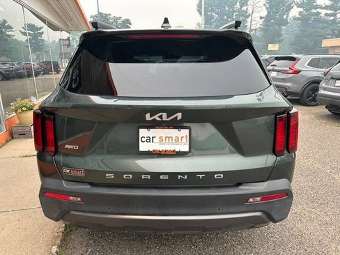 Used 2022 Kia Sorento S AWD/4WD image 6
