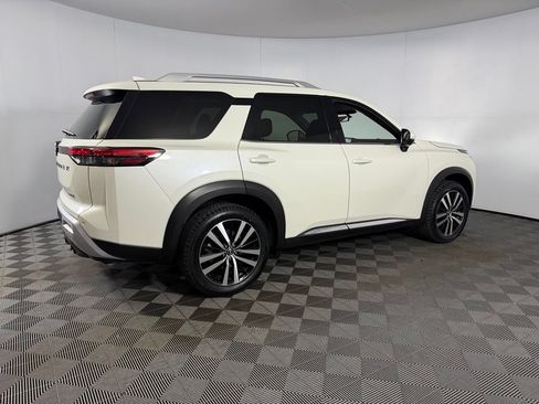 Used 2023 Nissan Pathfinder Platinum w/ Cargo Package FWD image 8