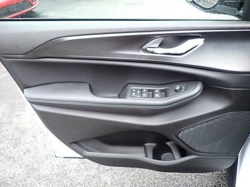 New 2025 Jeep Grand Cherokee L Altitude image 15