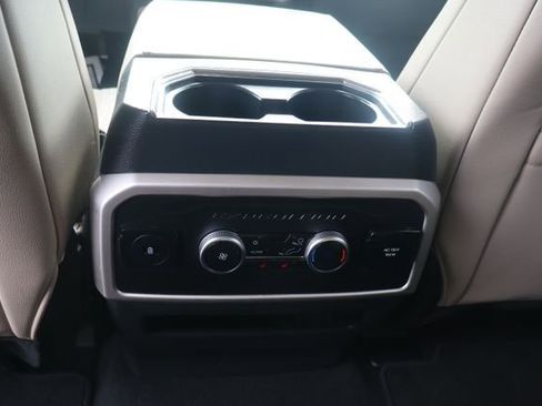 Used 2024 Ford Expedition Limited AWD/4WD image 30