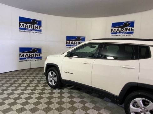 Used 2019 Jeep Compass Latitude AWD/4WD image 8