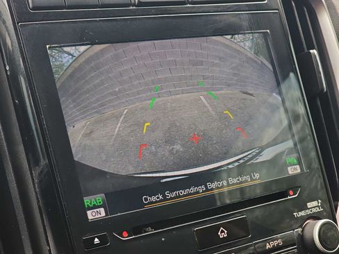 Used 2021 Subaru Ascent Touring AWD/4WD image 25