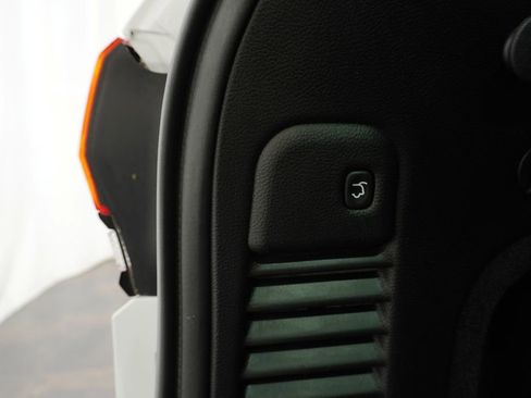 Used 2018 Jeep Grand Cherokee Altitude image 7