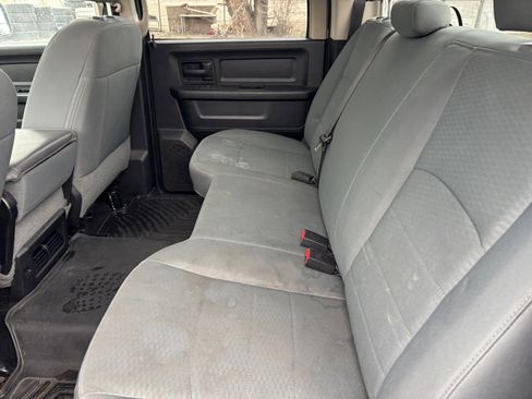 Used 2017 RAM 1500 Express image 18