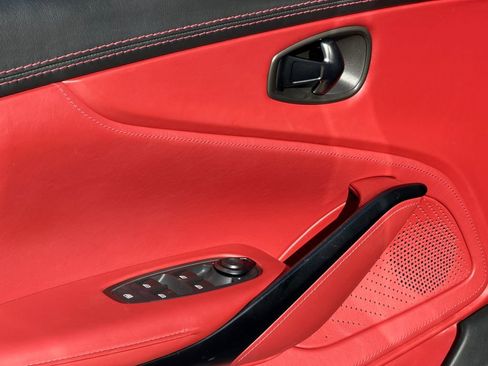 Used 2021 Aston Martin DBX image 23