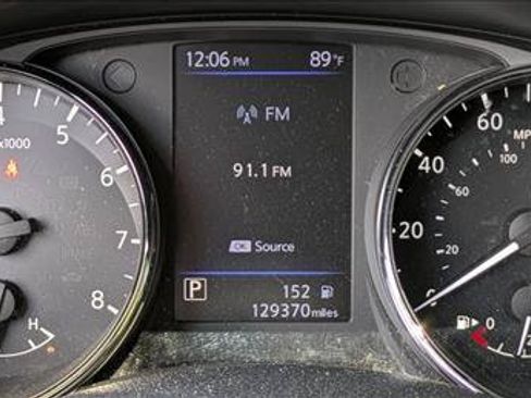 Used 2019 Nissan Rogue SL FWD image 11