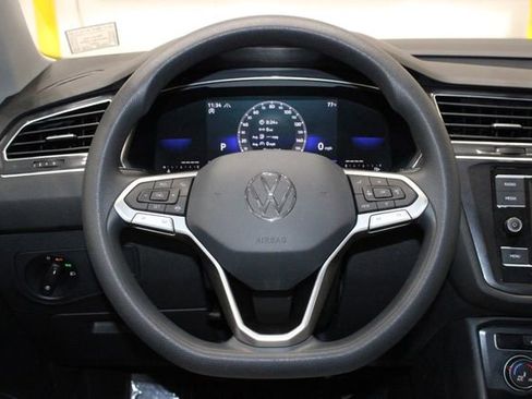 Used 2022 Volkswagen Tiguan S image 22